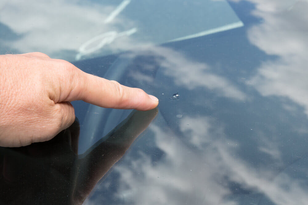 windshield-chip windshield chip example